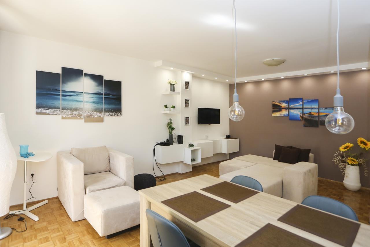 Modern Apartment With Free Parking Novi Sad Buitenkant foto