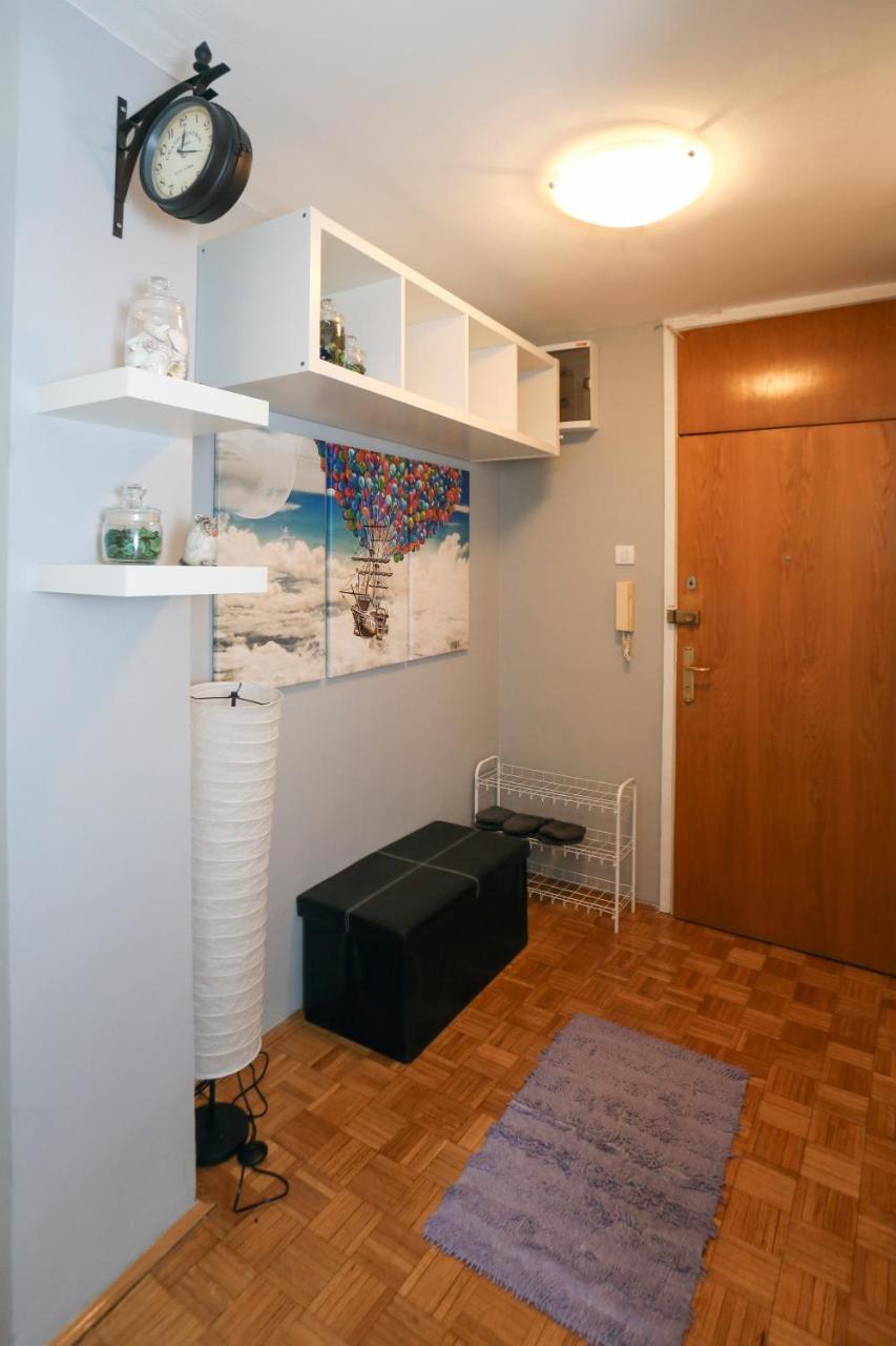 Modern Apartment With Free Parking Novi Sad Buitenkant foto